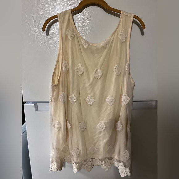 Forgotten Grace Women's Vintage Style Ivory Sleeveless Mesh & Embroidered Top 3X - Picture 2 of 5